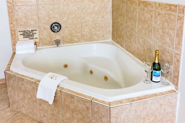 Suite - Quality Inn & Suites Sequim
