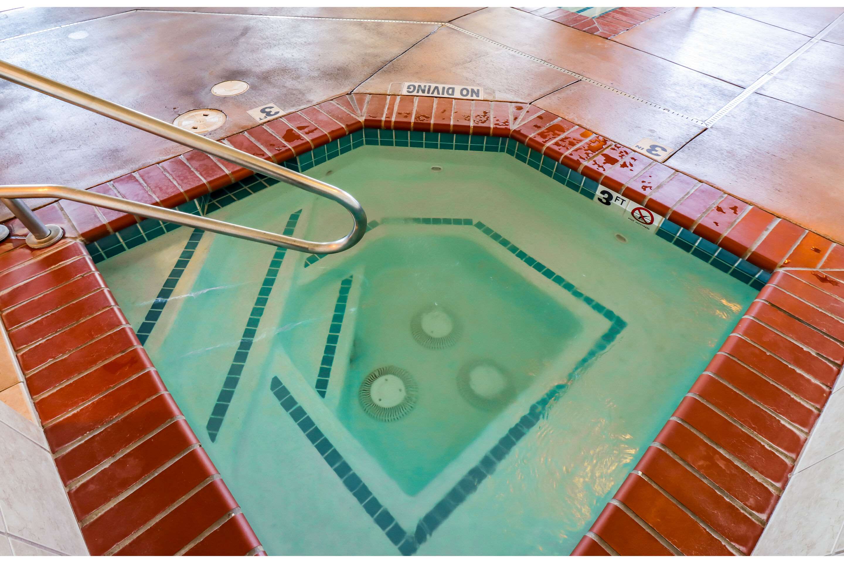 Indoor pool with hot tub