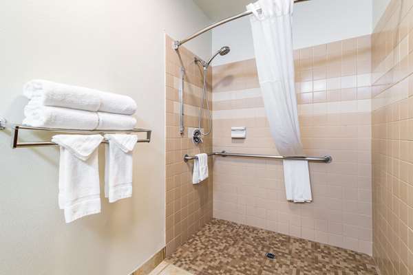  - Quality Inn & Suites Lacey - I-5, Exit 109