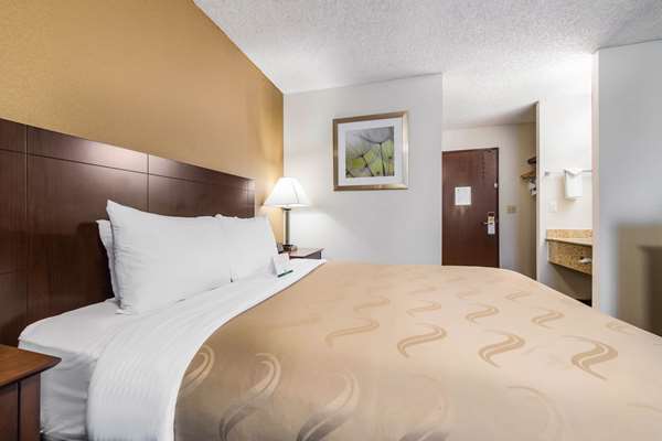  - Quality Inn & Suites Lacey - I-5, Exit 109