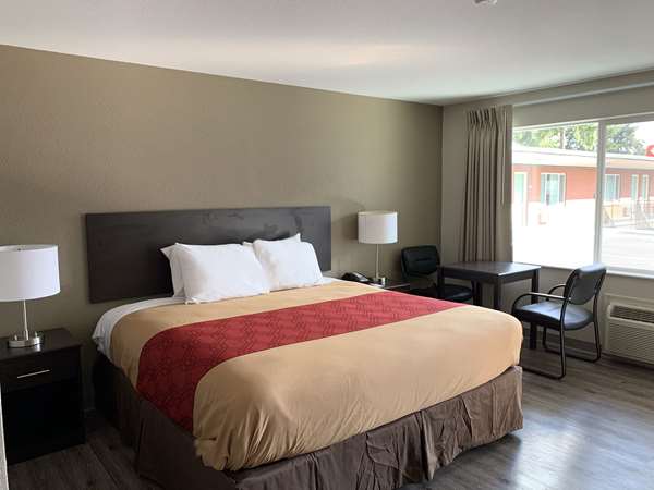  - Econo Lodge Vancouver - I-5, Exit 1B
