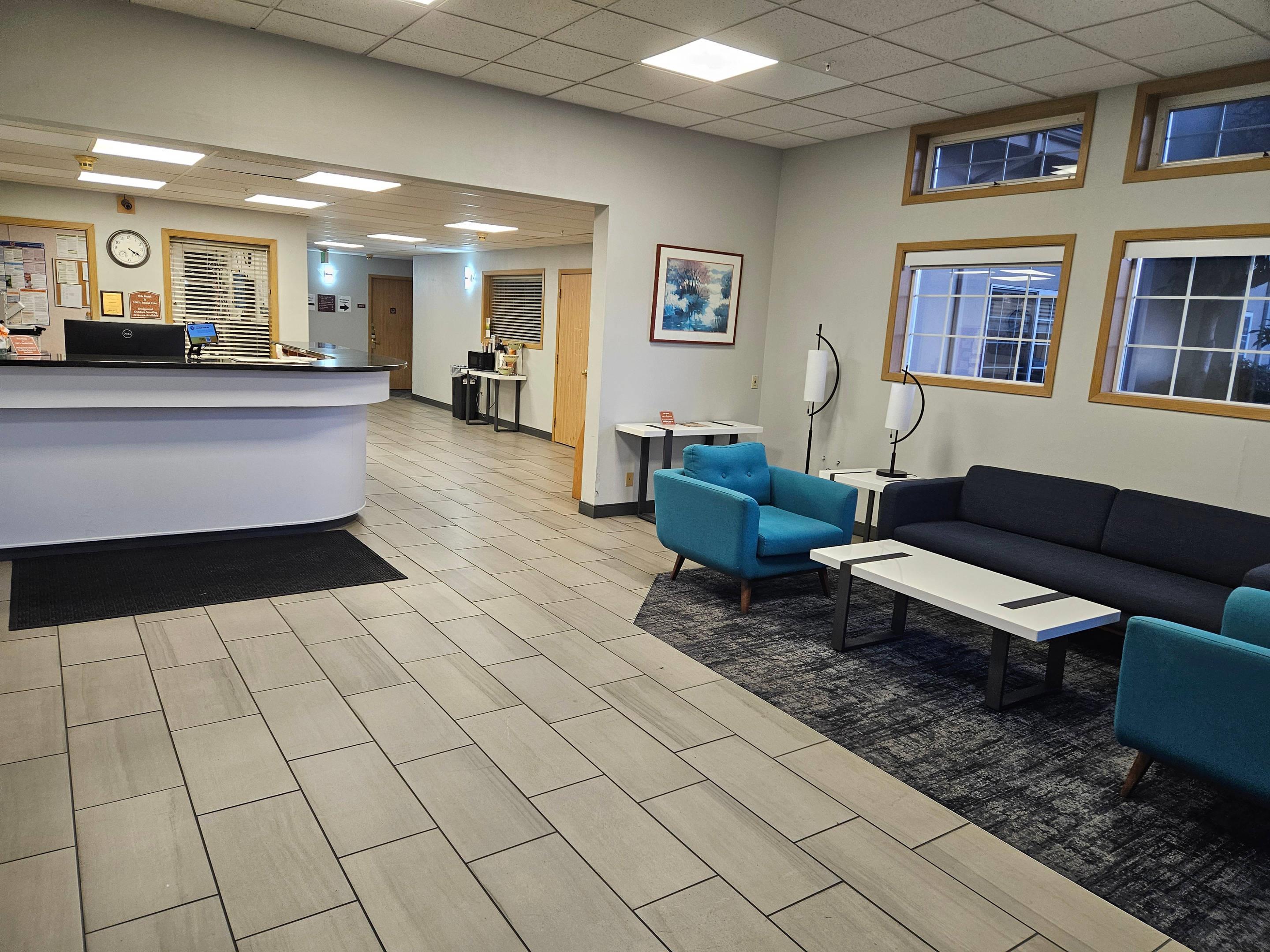 Lobby with sitting area