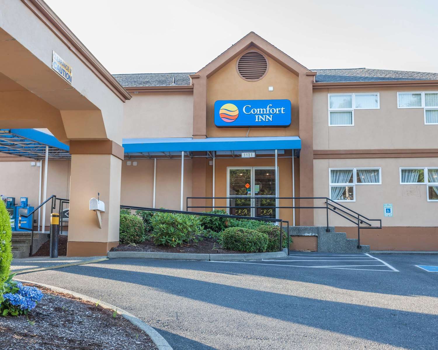 Comfort Inn Port Orchard, WA See Discounts