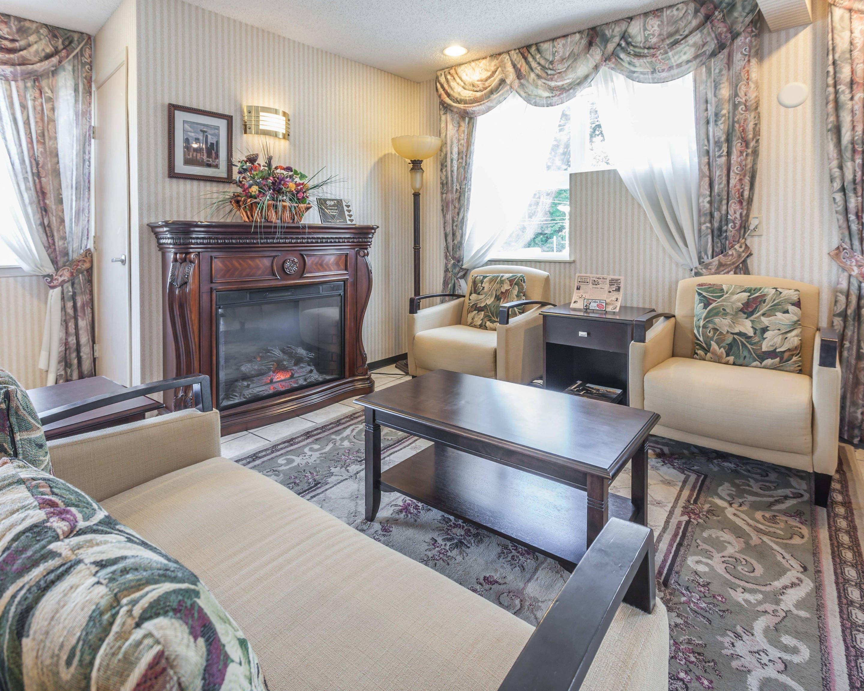 Beautifully decorated hotel | Comfort Inn On the Bay