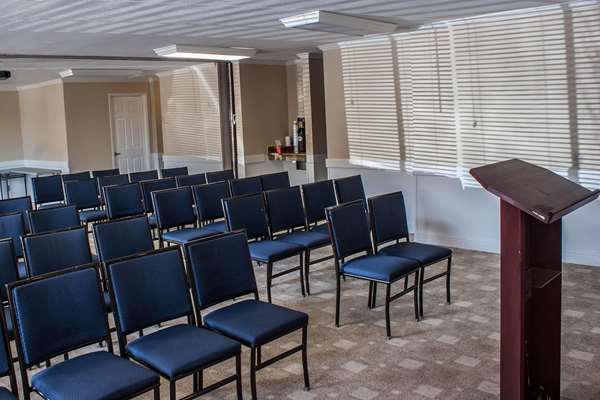  - Quality Inn & Suites Fife - I-5, Exit 137