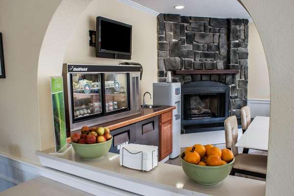 Amenities - Quality Inn & Suites Fife - I-5, Exit 137