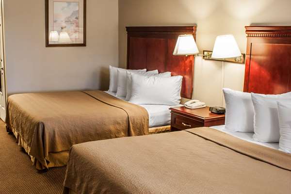  - Quality Inn & Suites Fife - I-5, Exit 137