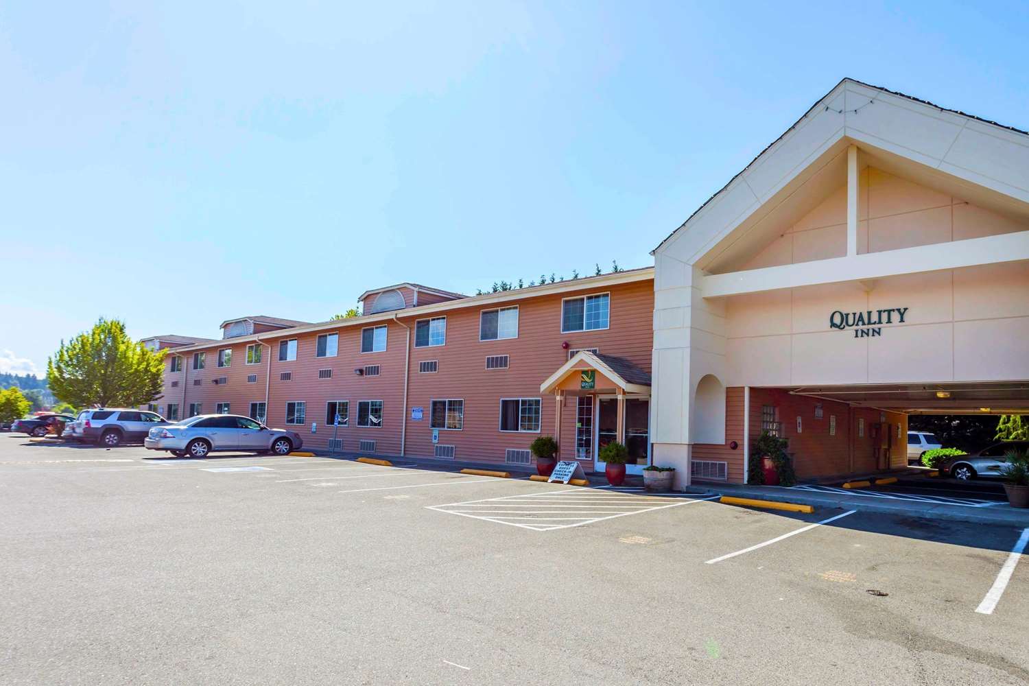 Quality Inn Arlington I5, Exit 206, WA See Discounts