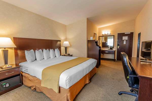 - Quality Inn Arlington - I-5, Exit 206