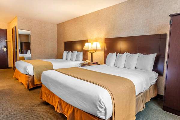  - Quality Inn Arlington - I-5, Exit 206