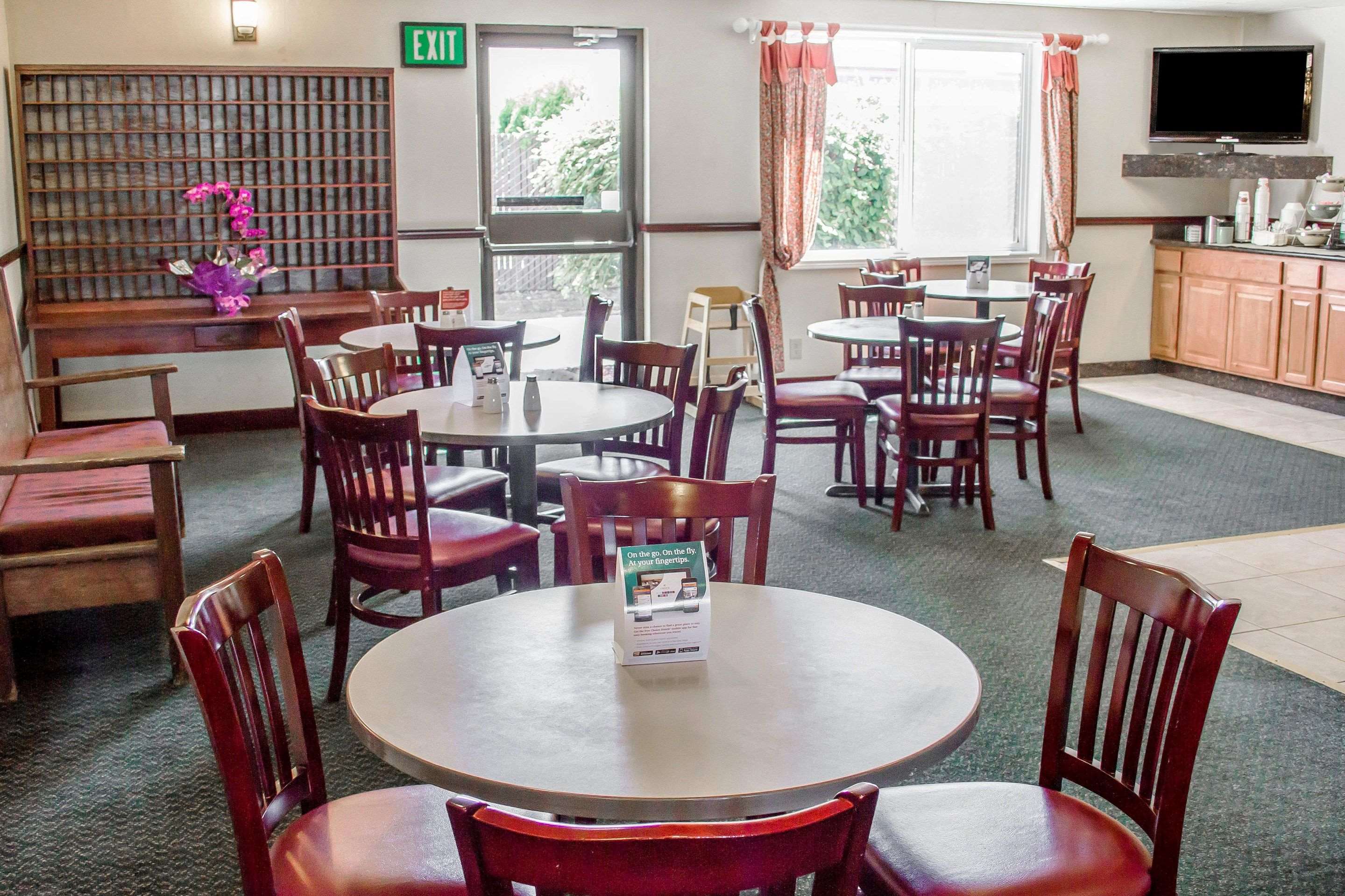 Enjoy breakfast in this spacious area