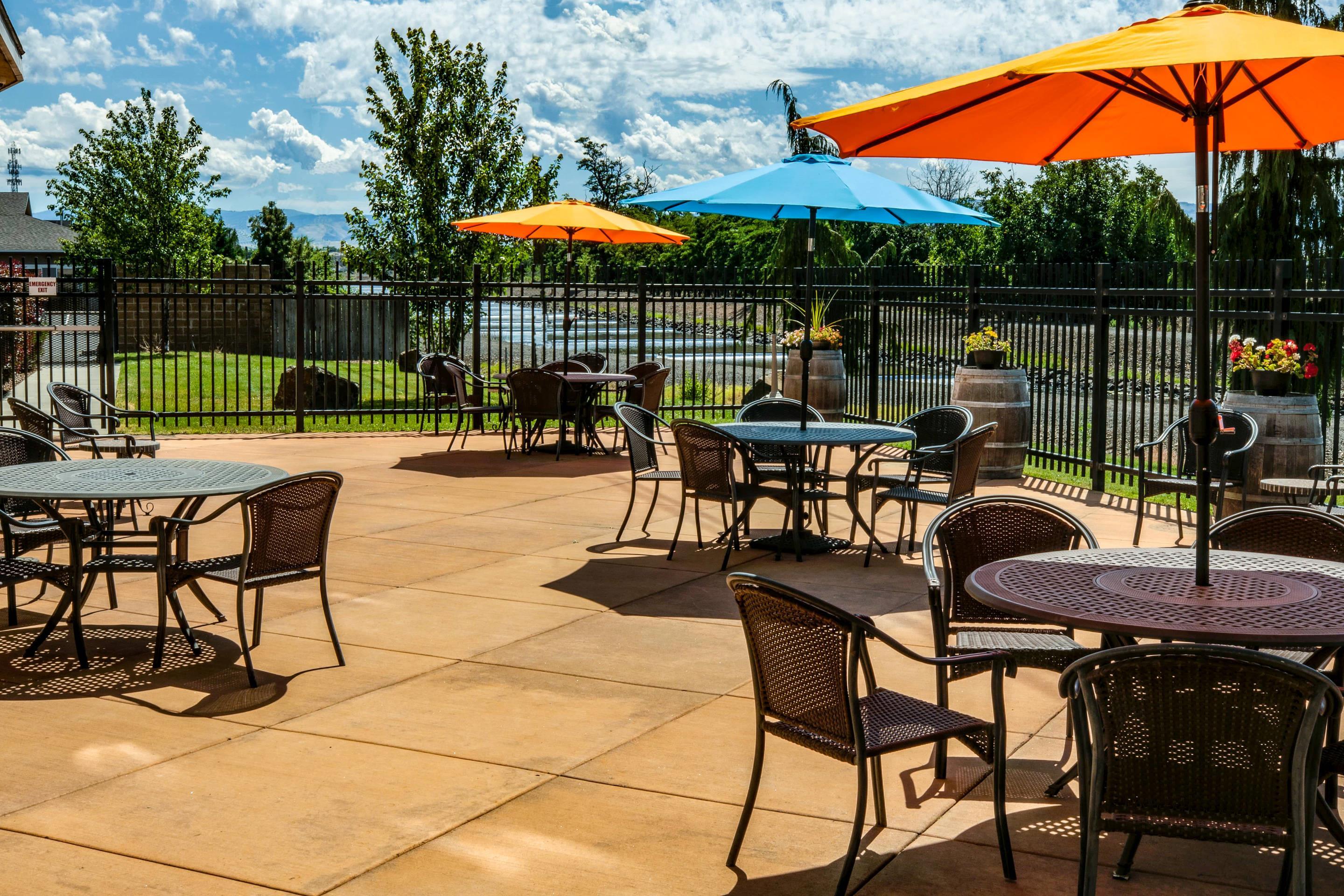 Back Patio | Comfort Inn And Suites Walla Walla