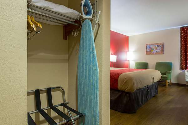  - Econo Lodge Buckley