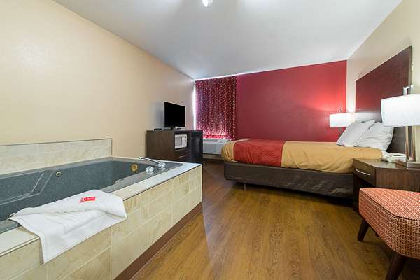  - Econo Lodge Buckley