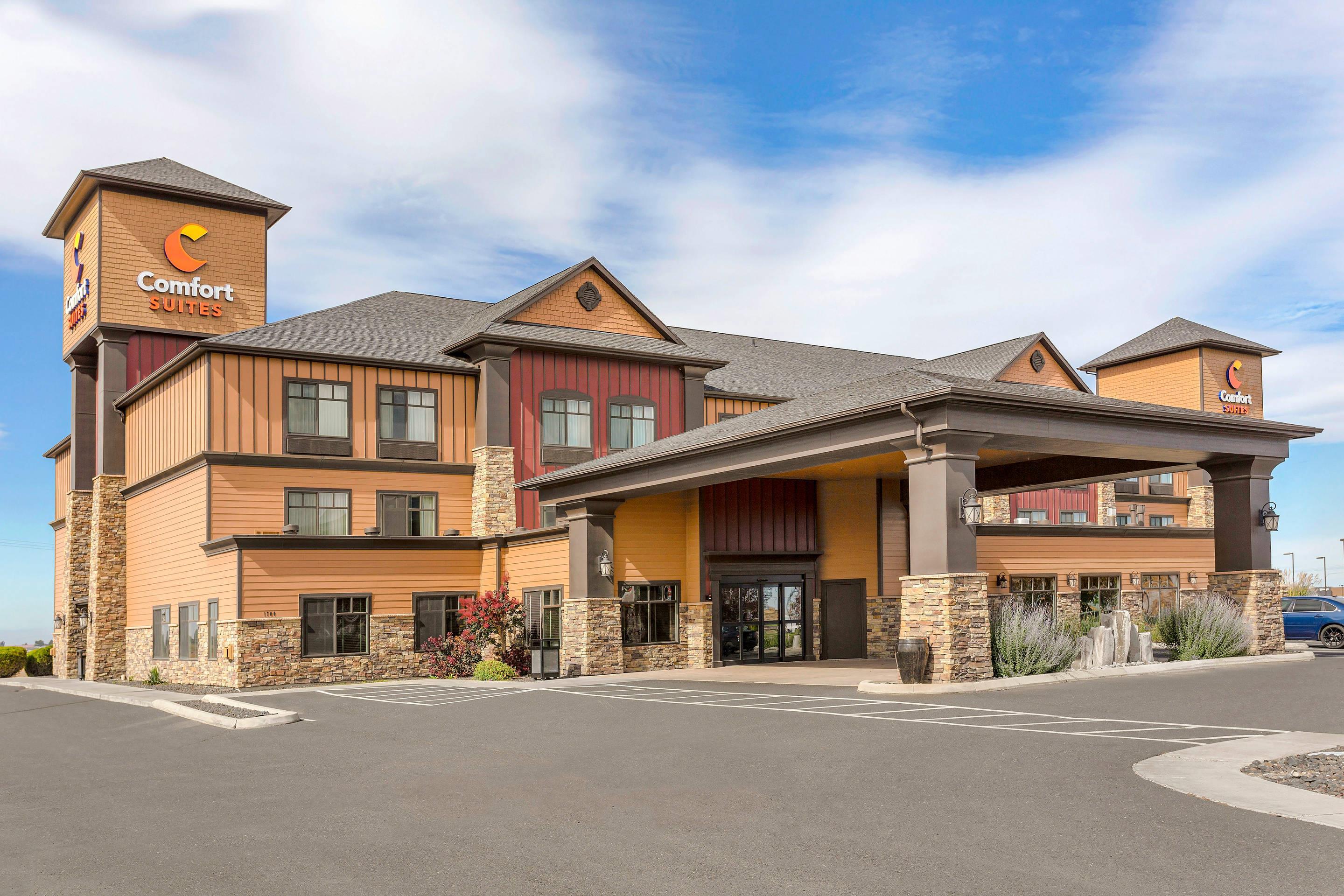 Hotel exterior | Comfort Suites Moses Lake
