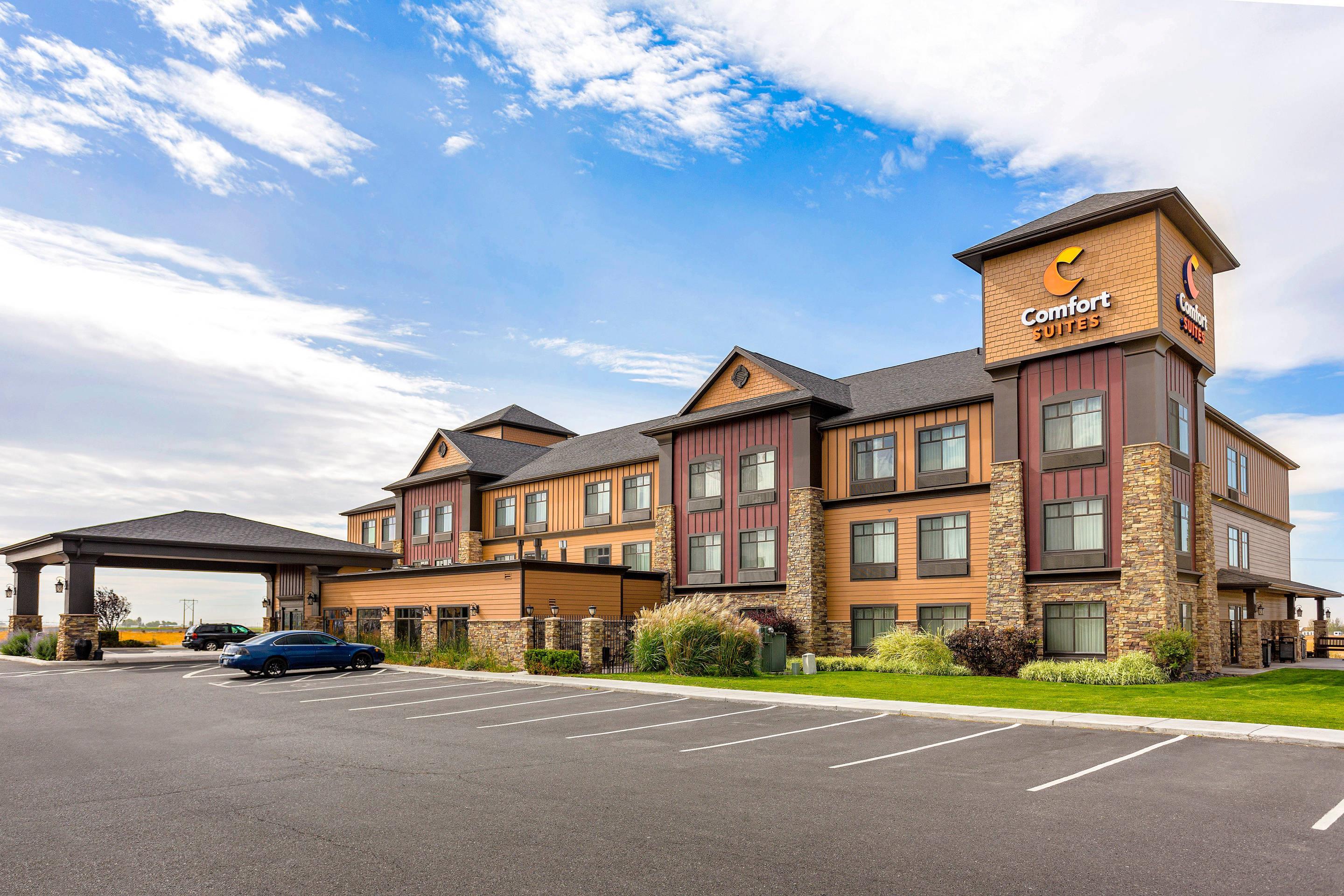 Hotel exterior | Comfort Suites Moses Lake