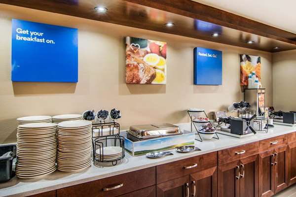 Amenities - Comfort Inn & Suites Vancouver - I-5, Exit 1C