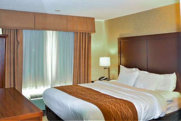  - Comfort Inn & Suites Vancouver - I-5, Exit 1C