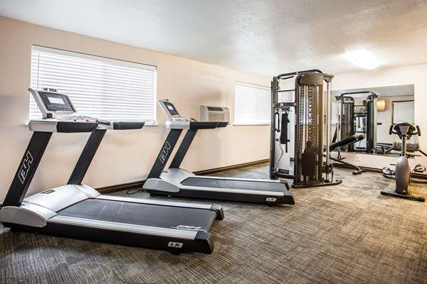 Fitness/ Exercise Room - Clarion Hotel Renton