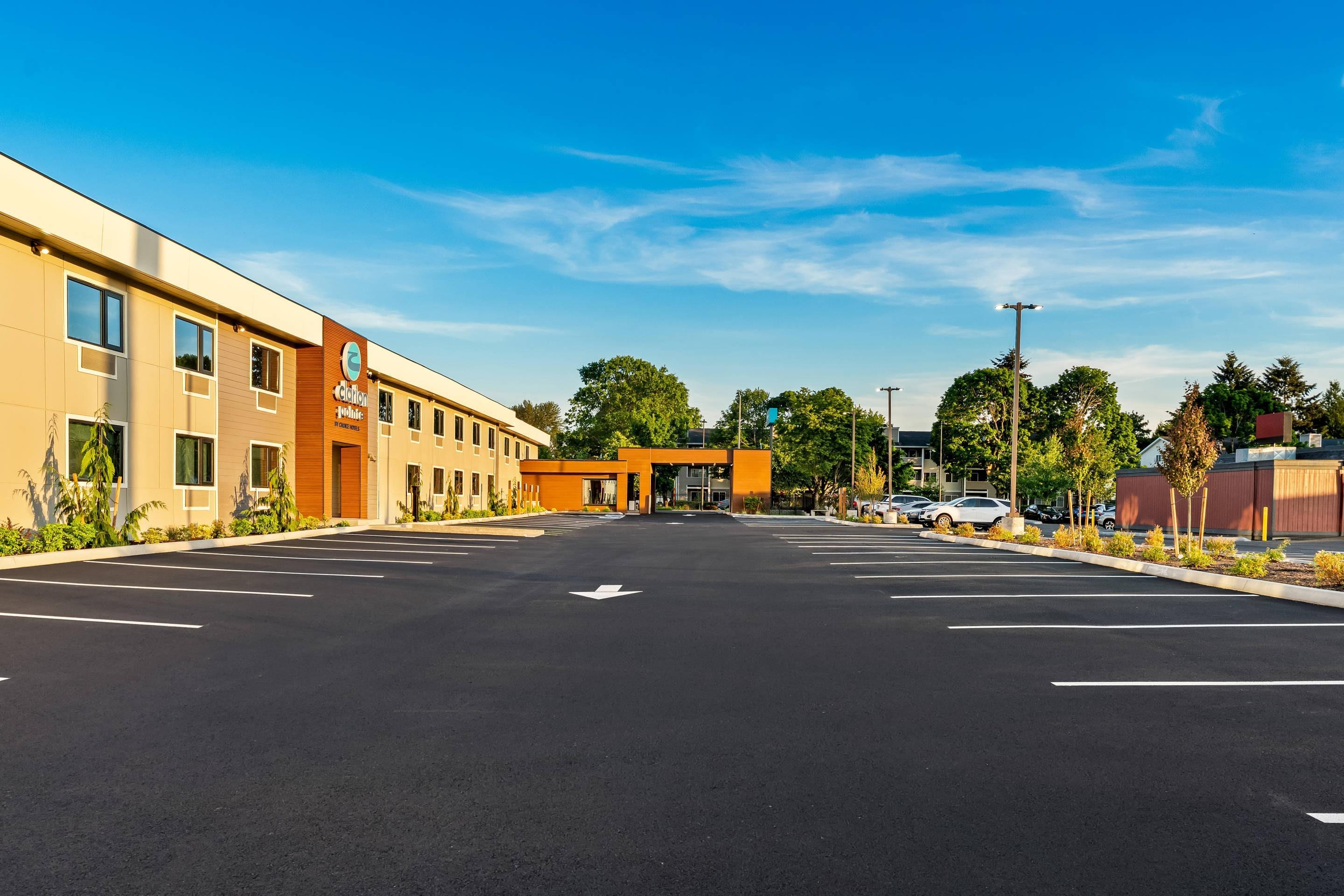 Hotel exterior | Quality Inn Hotel, Kent