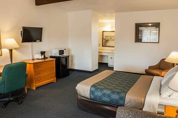  - Econo Lodge Inn & Suites Hoquiam