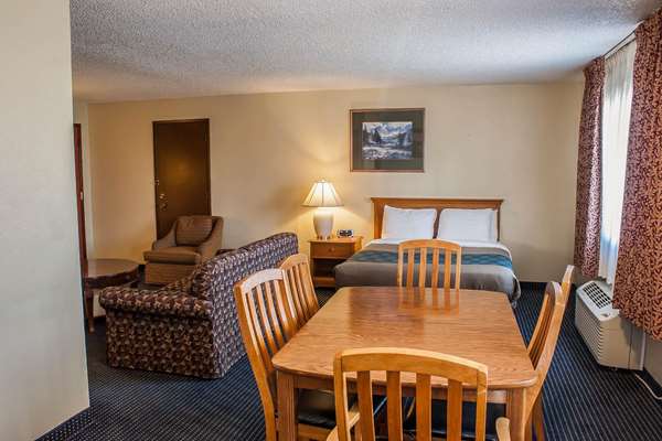 Suite - Econo Lodge Inn & Suites Hoquiam