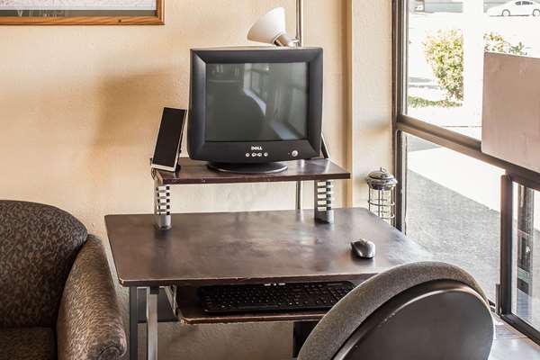 Conference Area - Econo Lodge Inn & Suites Hoquiam