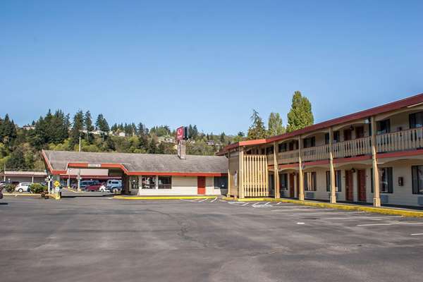 Exterior view - Econo Lodge Inn & Suites Hoquiam