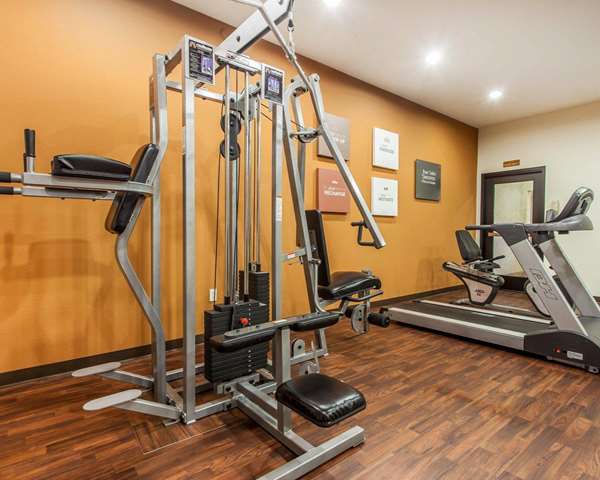 Fitness/ Exercise Room - Comfort Suites Wenatchee