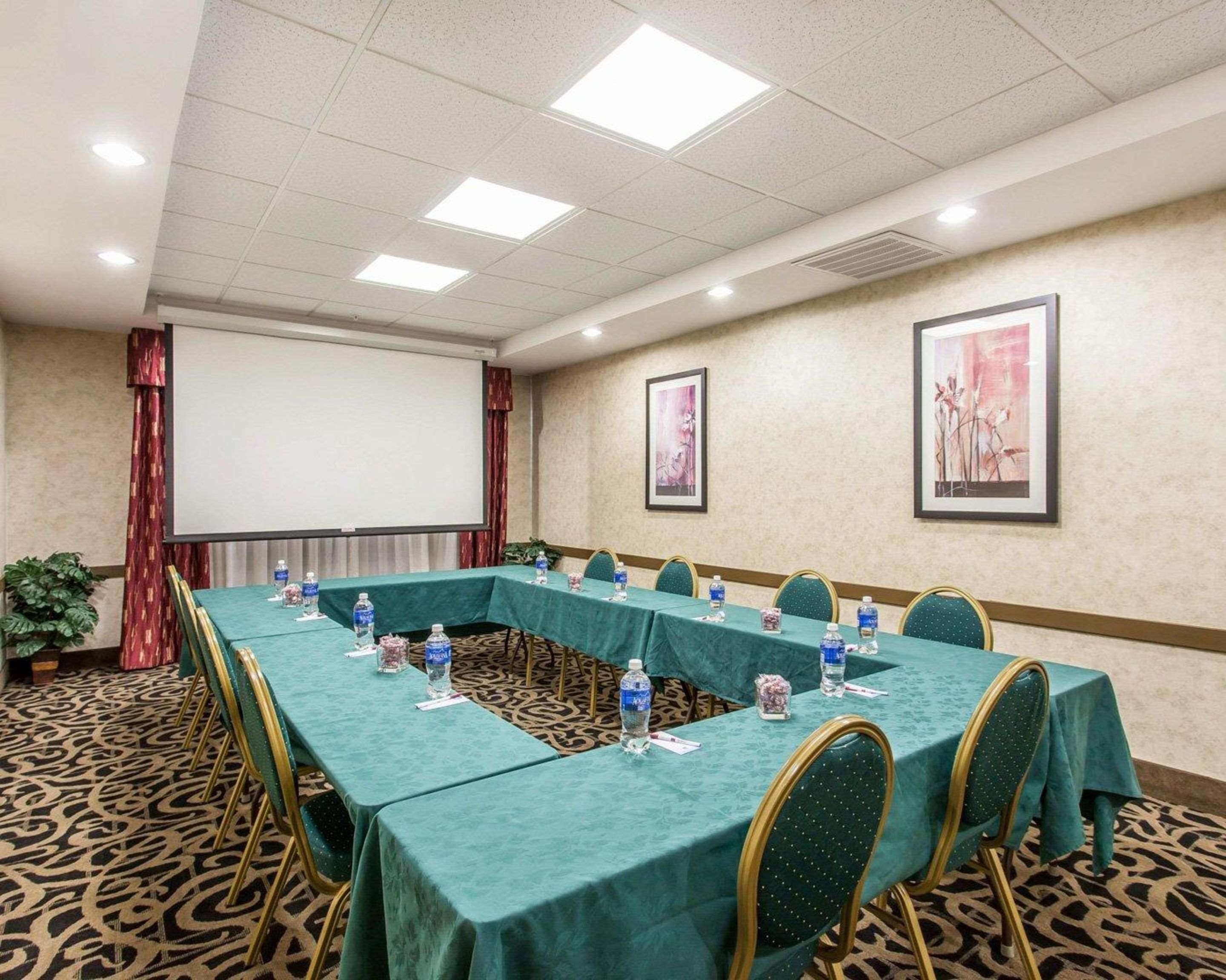 Meeting room | Comfort Suites Wenatchee Gateway