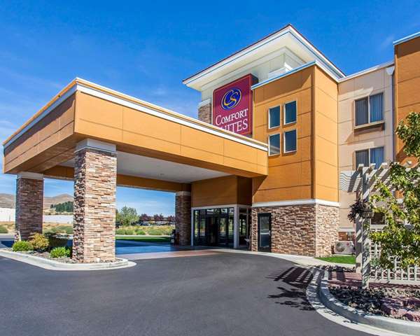 Exterior view - Comfort Suites Wenatchee