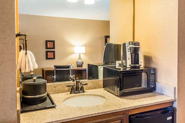  - Comfort Inn & Suites Spokane Valley - I-90, Exit 289