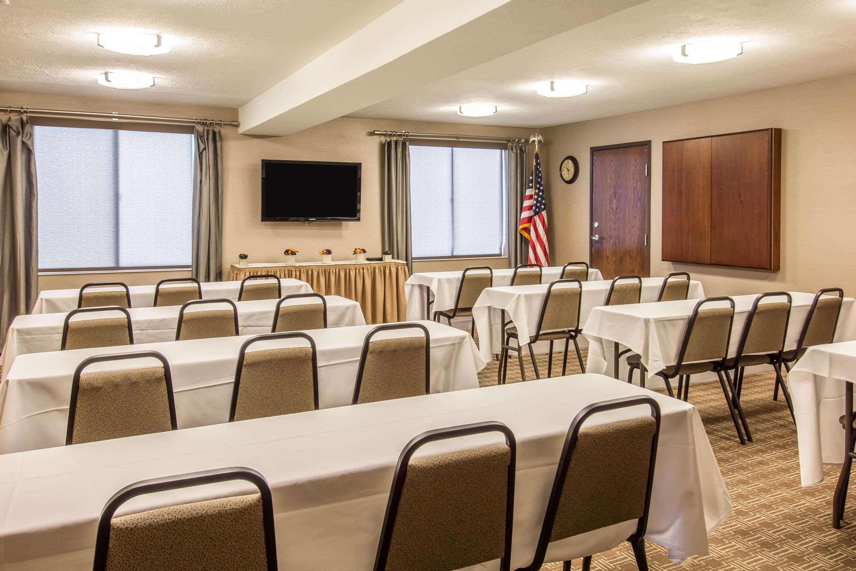 Meeting room | Comfort Inn & Suites Spokane Valley