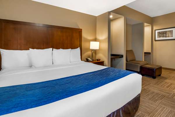  - Comfort Inn & Suites SeaTac
