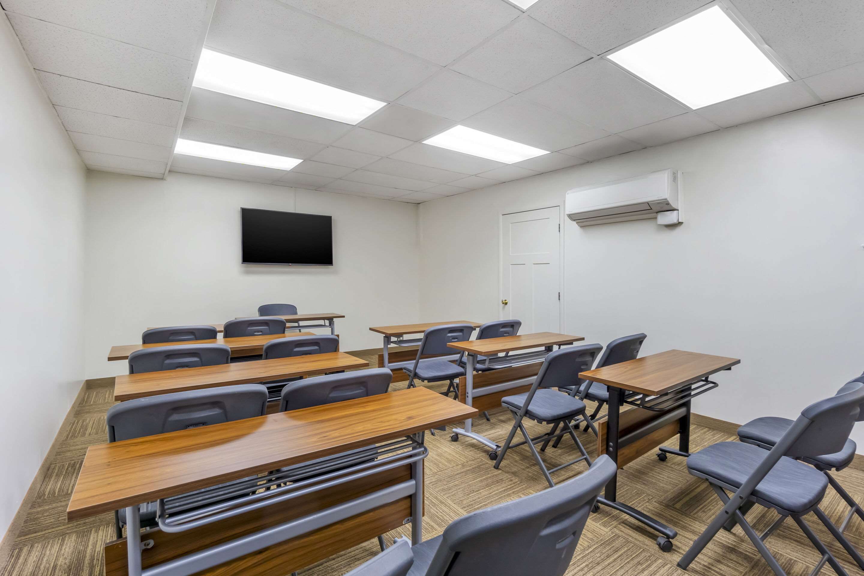 Meeting room | Comfort Inn & Suites SeaTac