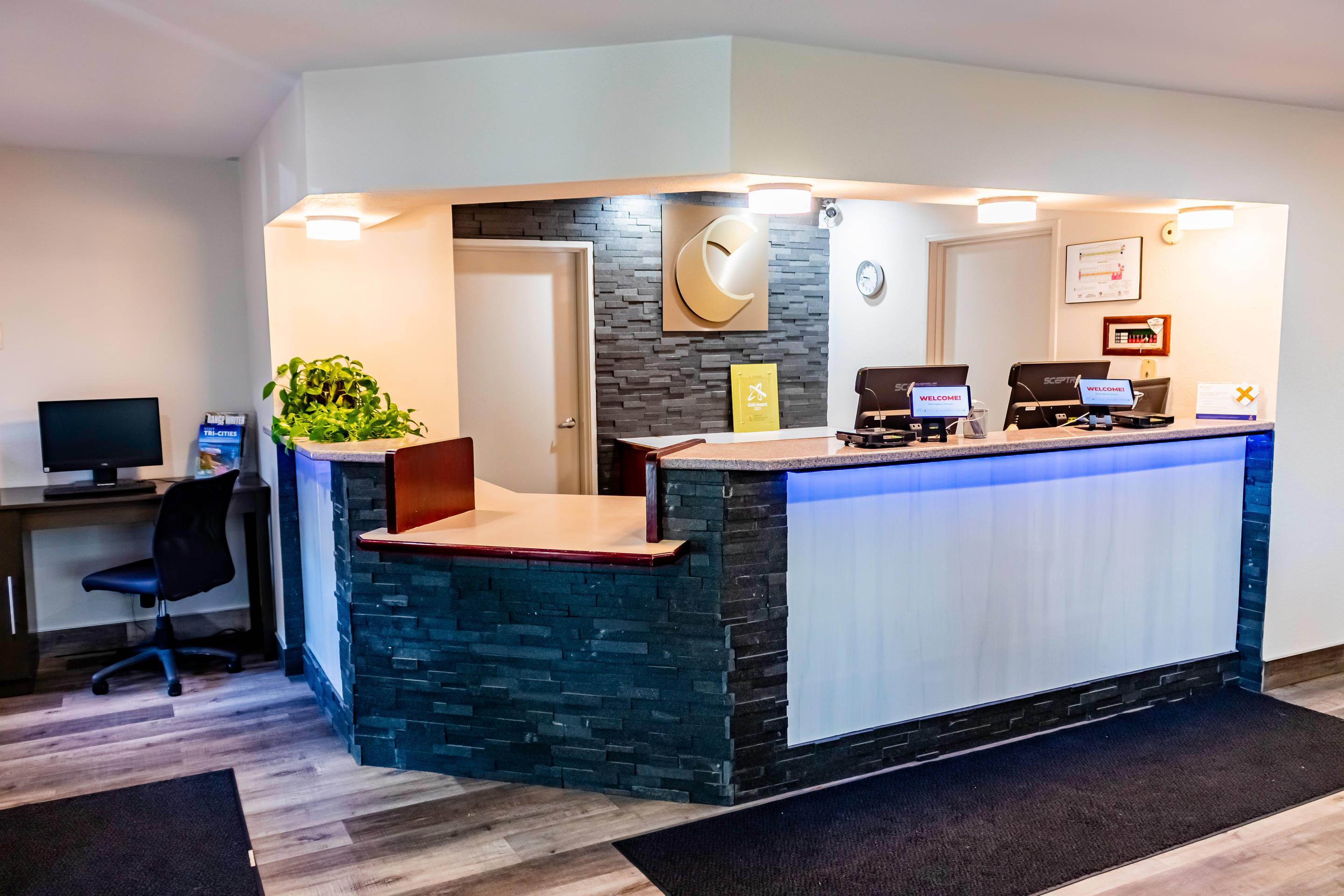 Front desk | Comfort Inn Kennewick Richland