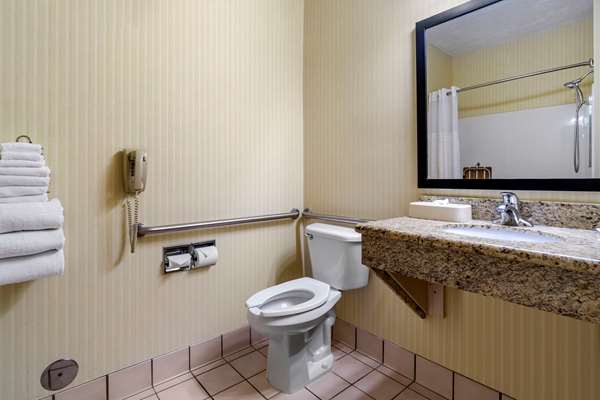  - Comfort Inn & Suites Bothell - I-405, Exit 26