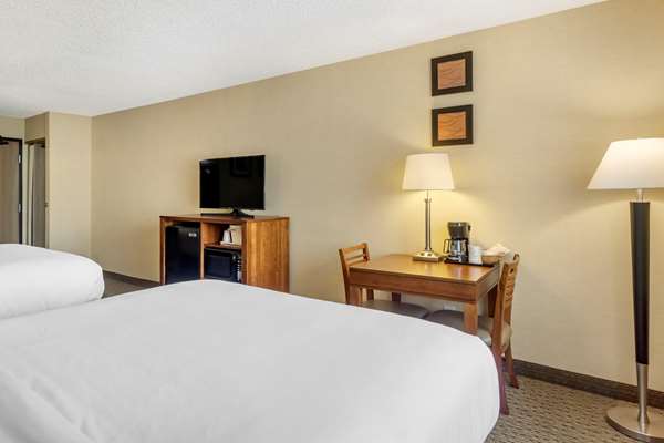  - Comfort Inn & Suites Bothell - I-405, Exit 26