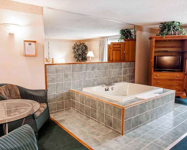 Suite - Quality Inn & Suites Bremerton