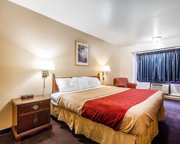  - Rodeway Inn & Suites Madison - I-39, I-90 & I-94, Exit 135