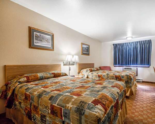  - Rodeway Inn & Suites Madison - I-39, I-90 & I-94, Exit 135