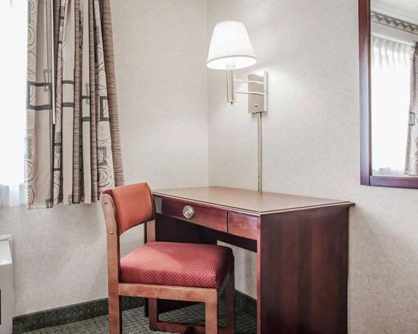 Suite - Quality Inn Beloit - I-39 & I-90, Exit 185