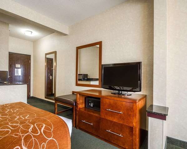 Suite - Comfort Suites Airport Appleton