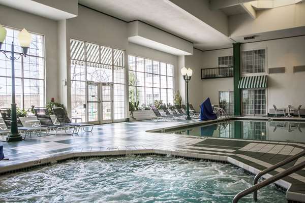 Pool - Comfort Suites Airport Appleton