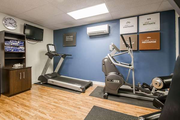 Fitness/ Exercise Room - Comfort Suites Airport Appleton