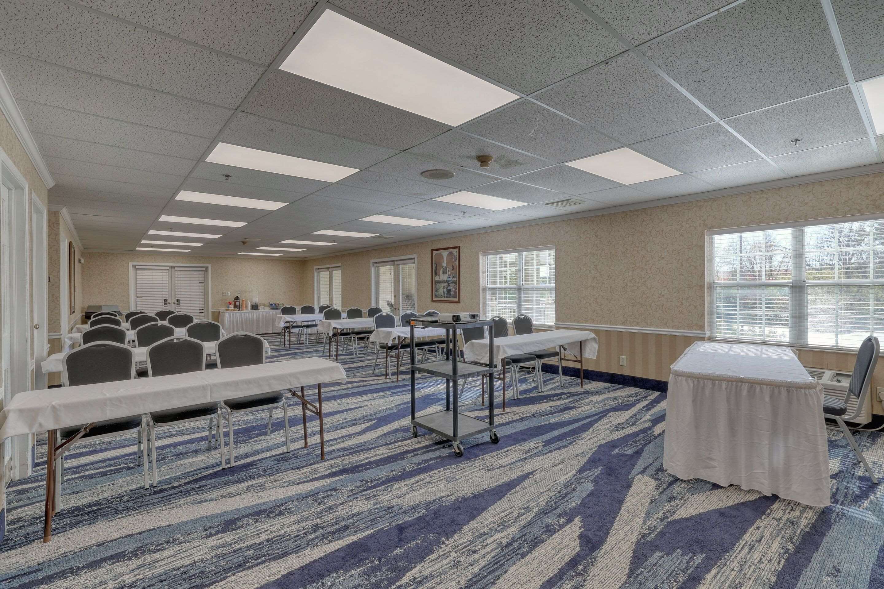 Meeting room | Comfort Suites Appleton Airport