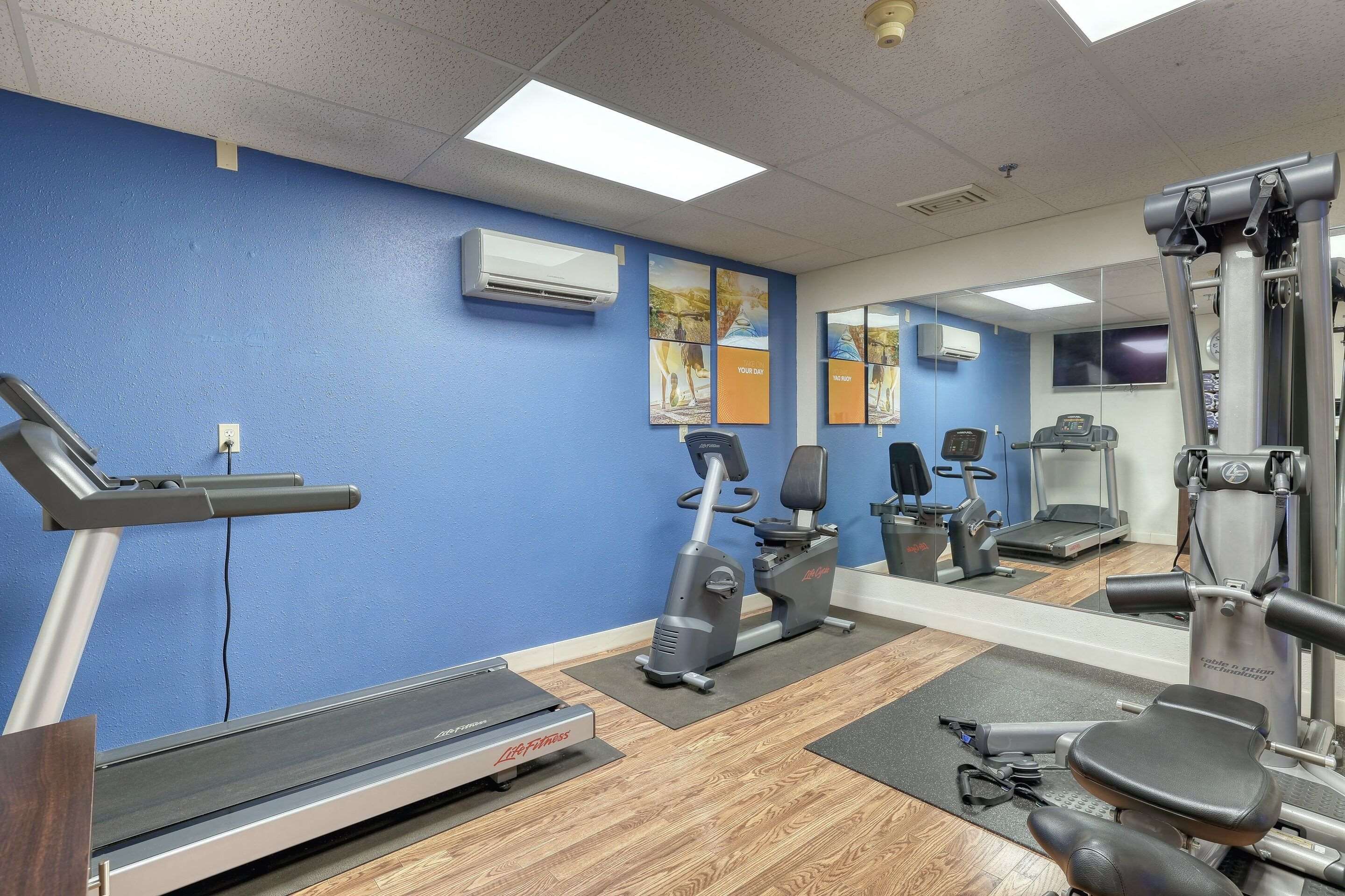 Fitness center | Comfort Suites Appleton Airport