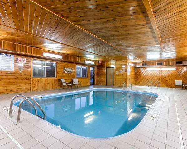 Pool - Quality Inn Eau Claire
