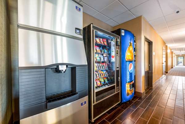  - Comfort Inn Onalaska - I-90, Exit 4