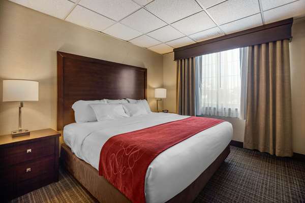 Suite - Comfort Suites Green Bay